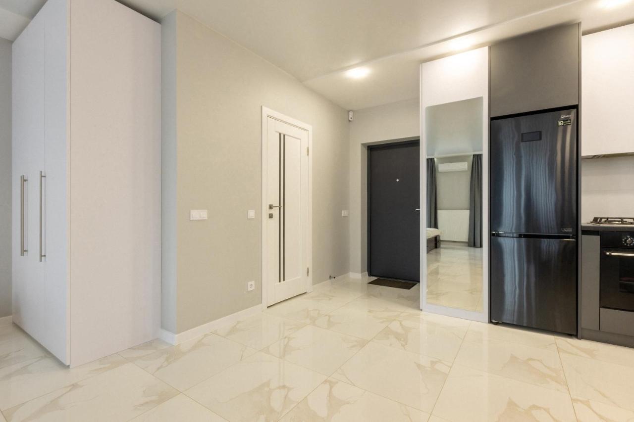 Vip Apartment Near Center Lviv Exterior foto